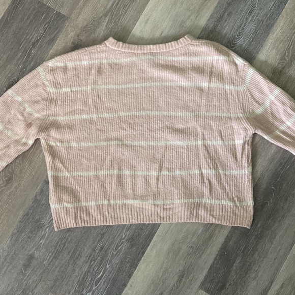 Divided Pink Sweater - Picture 5 of 5